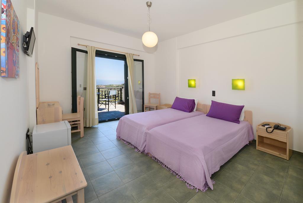 Eri Rooms To Let Raches  Ruang foto