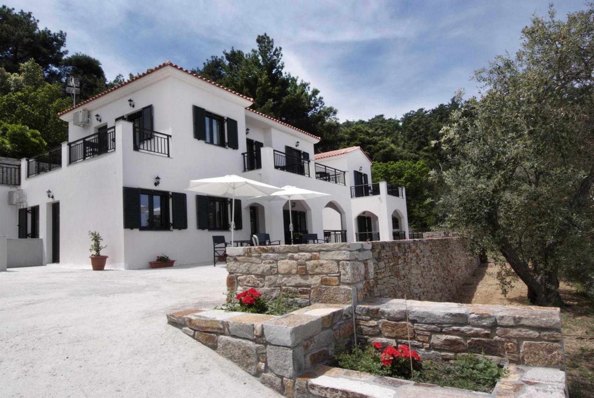 Eri Rooms To Let Raches  Bagian luar foto