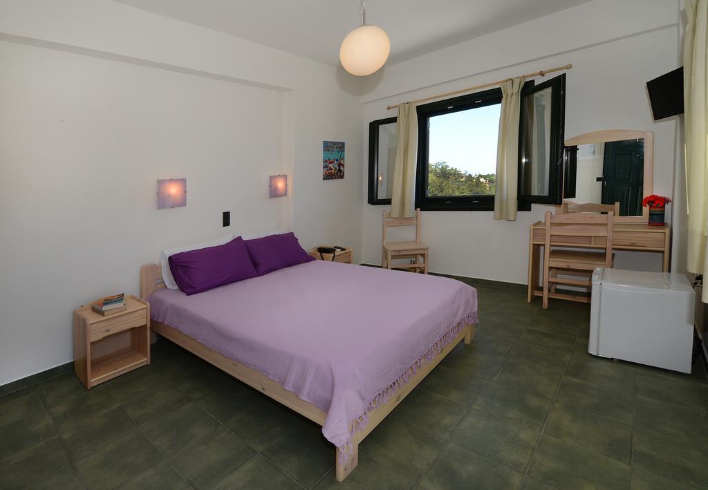 Eri Rooms To Let Raches  Ruang foto
